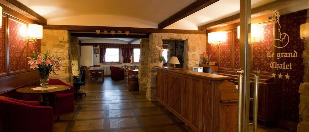 Residence Le Grand Chalet Courmayeur Buitenkant foto