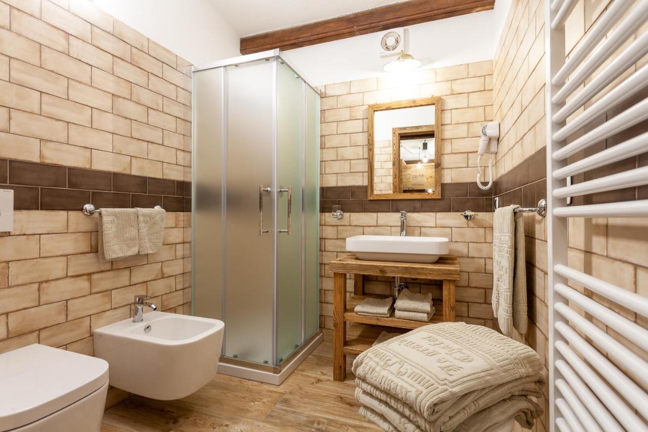 Residence Le Grand Chalet Courmayeur Buitenkant foto